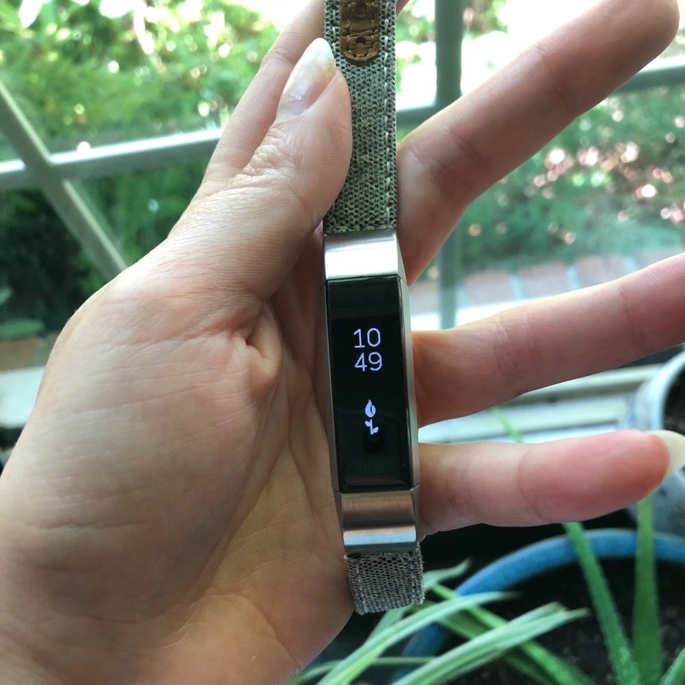 Fitbit Alta HR